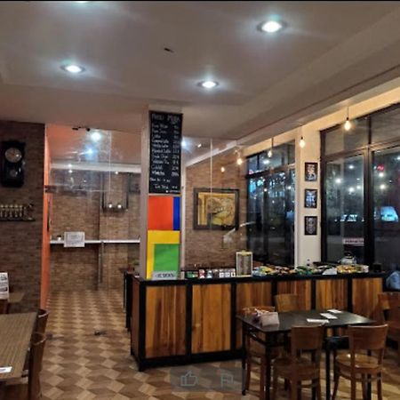 Mira Hotel Banjarmasin  Eksteriør bilde