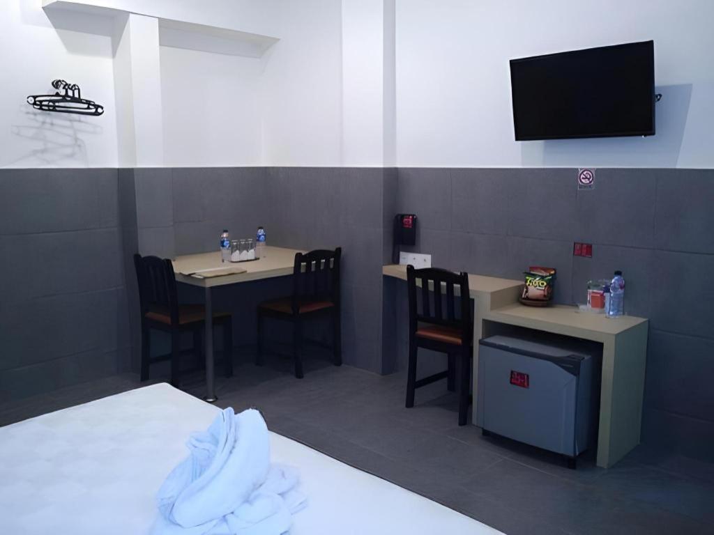 Mira Hotel Banjarmasin  Eksteriør bilde